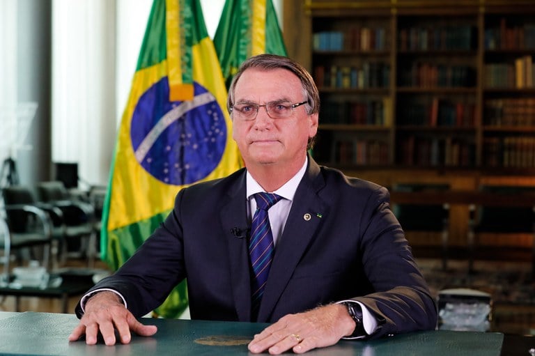 E ainda tem multa