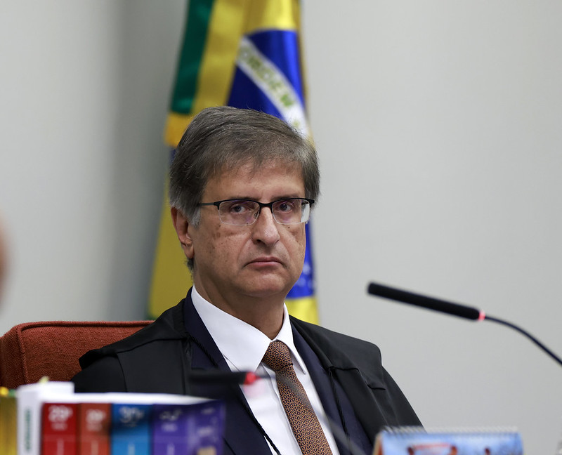 Gonet quer réus