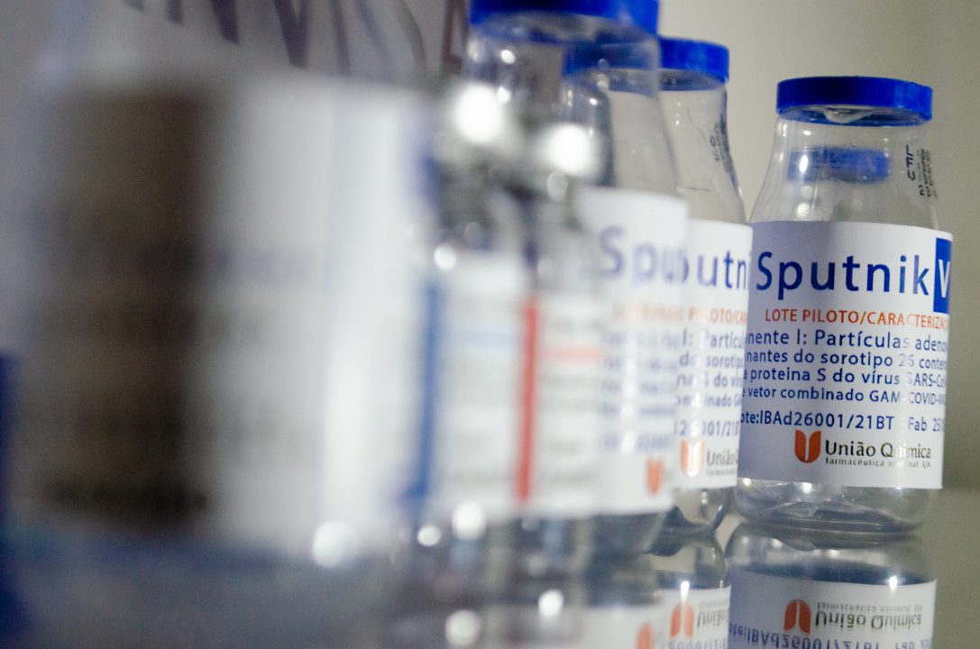 Anvisa libera Sputnik V e Covaxin com restrições