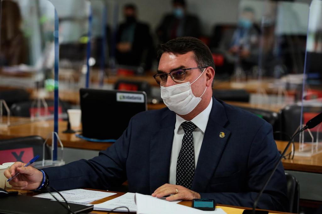 CPI: Flávio Bolsonaro defende Willer Tomaz