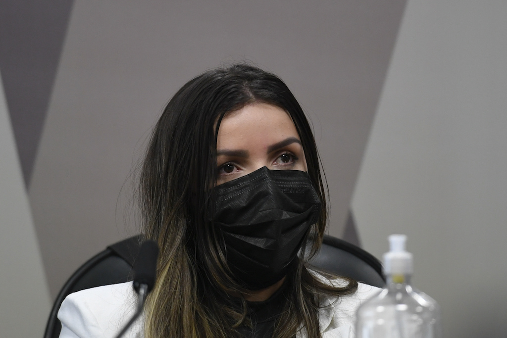 Diretora da Precisa pretende colaborar com a CPI
