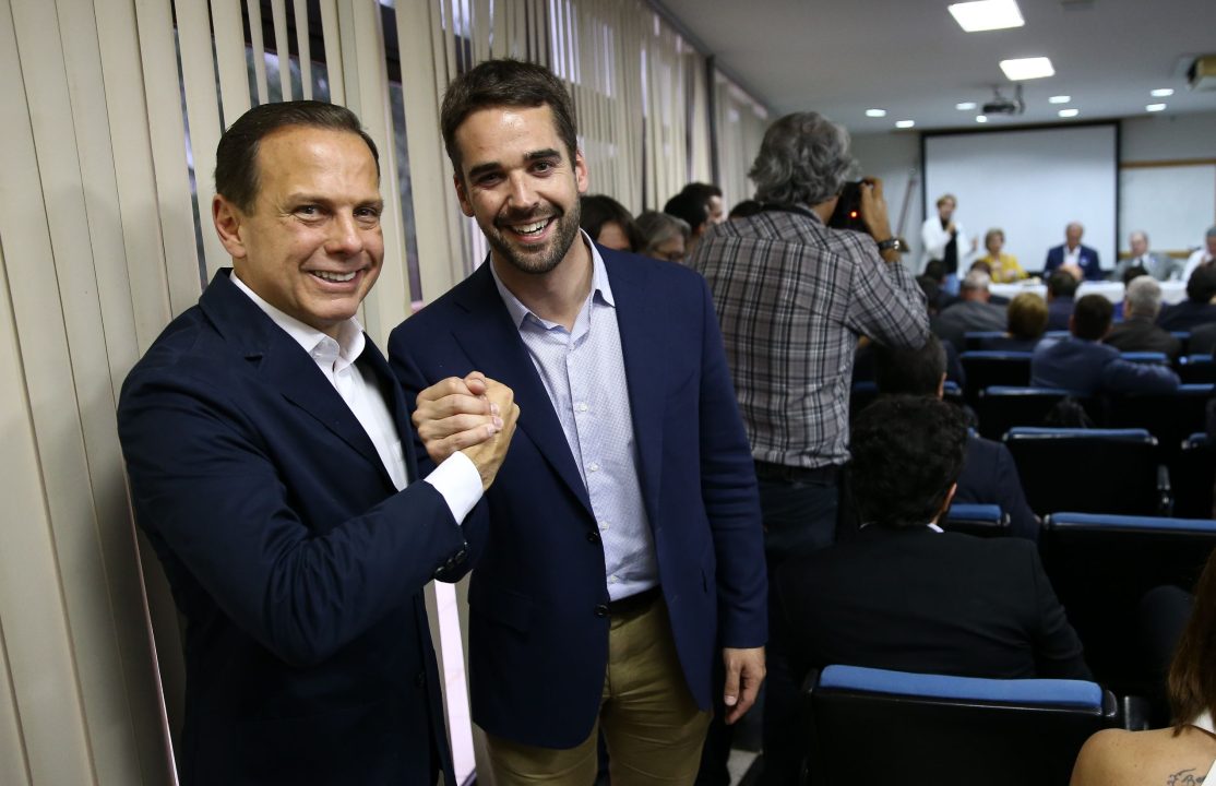 Deputados tucanos apelidaram Eduardo Leite de Dudu Milk