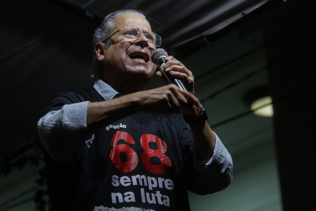 Lula volta a ouvir Dirceu