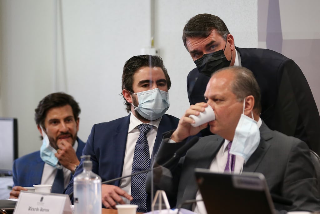 CPI da Pandemia ouve amigo de Barros que tentou vender vacina ao Ministério da Saúde