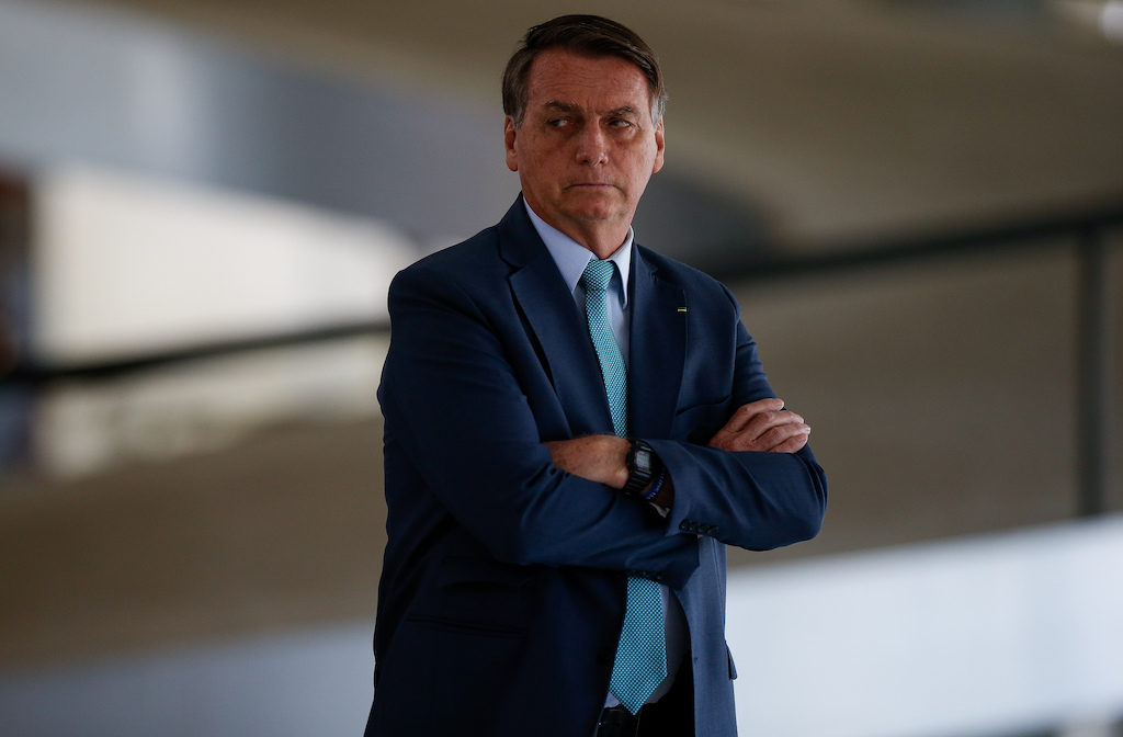 Por André Mendonça, Bolsonaro diz que desistiu de impeachment de Barroso