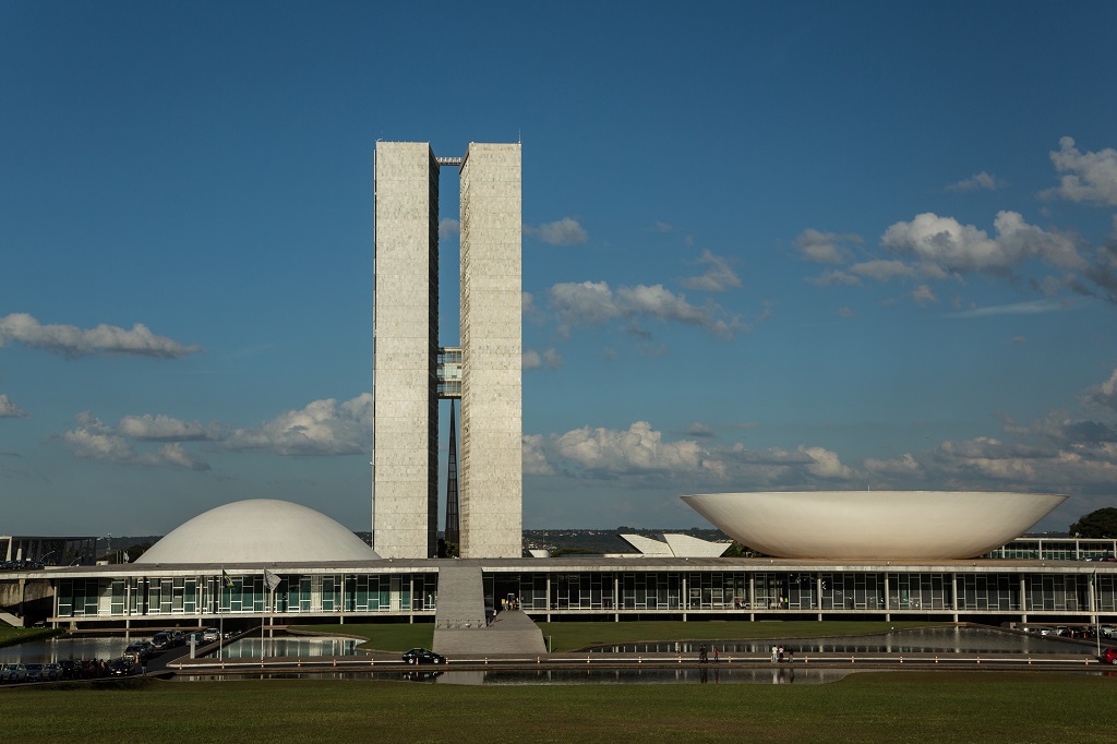 Mudanças de prioridades no Congresso sacrificam Código Eleitoral