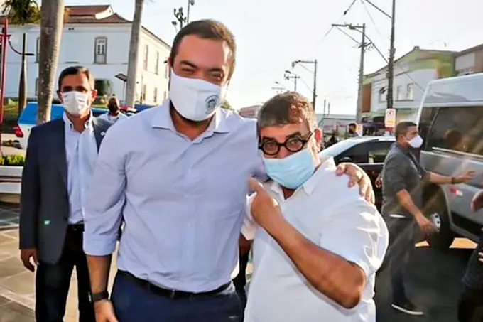 Governador do Rio rejeita filiação de Bolsonaro e família ao PL