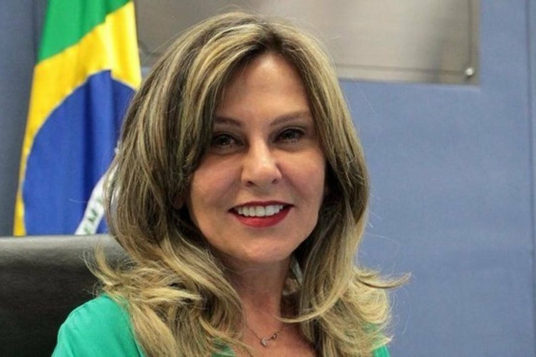 Lindôra Araújo opina novamente a favor de Roberto Jefferson