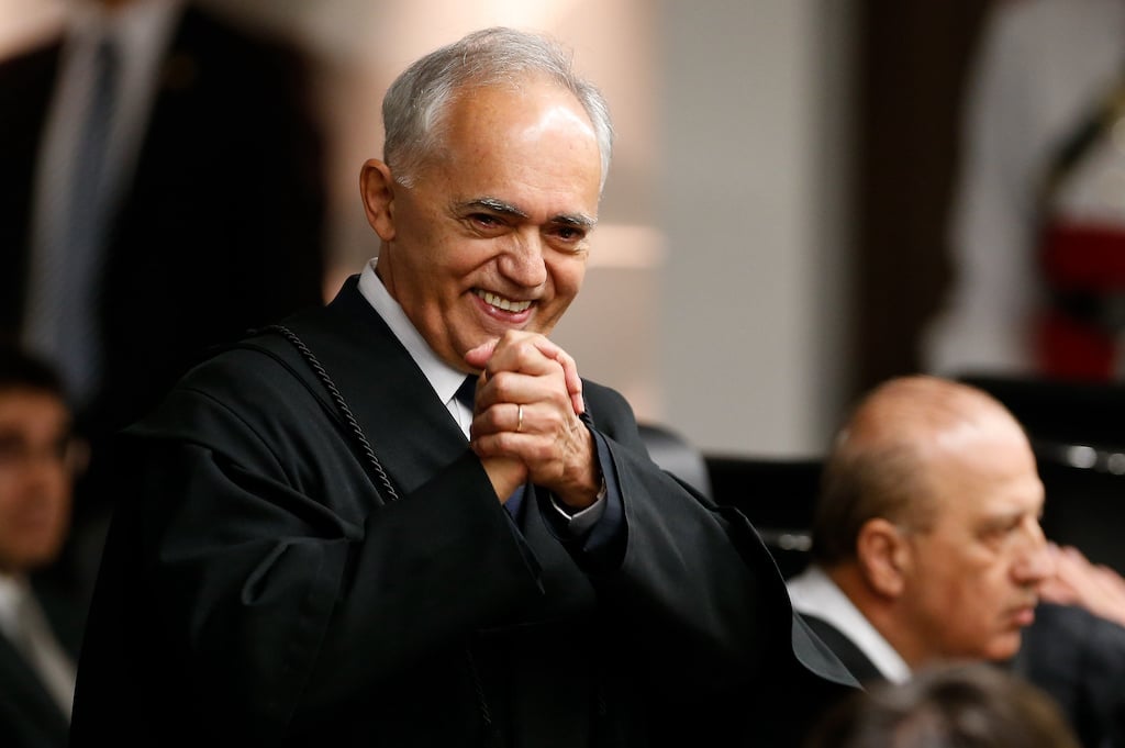Planalto, Pacheco e Renan negociam vaga de Carreiro no TCU