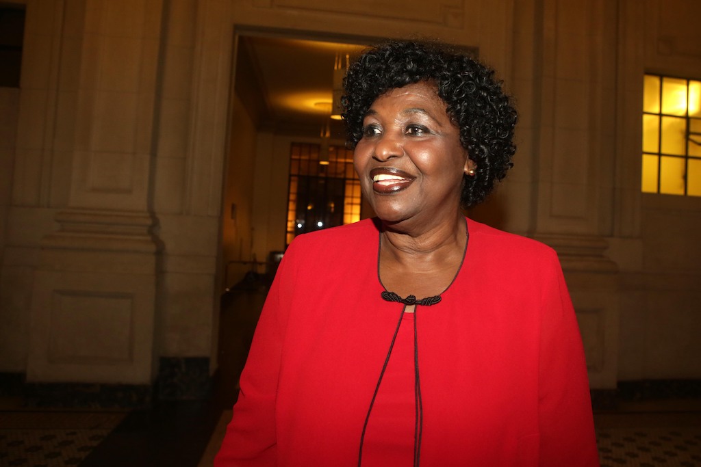 Benedita da Silva pede voto a André Mendonça