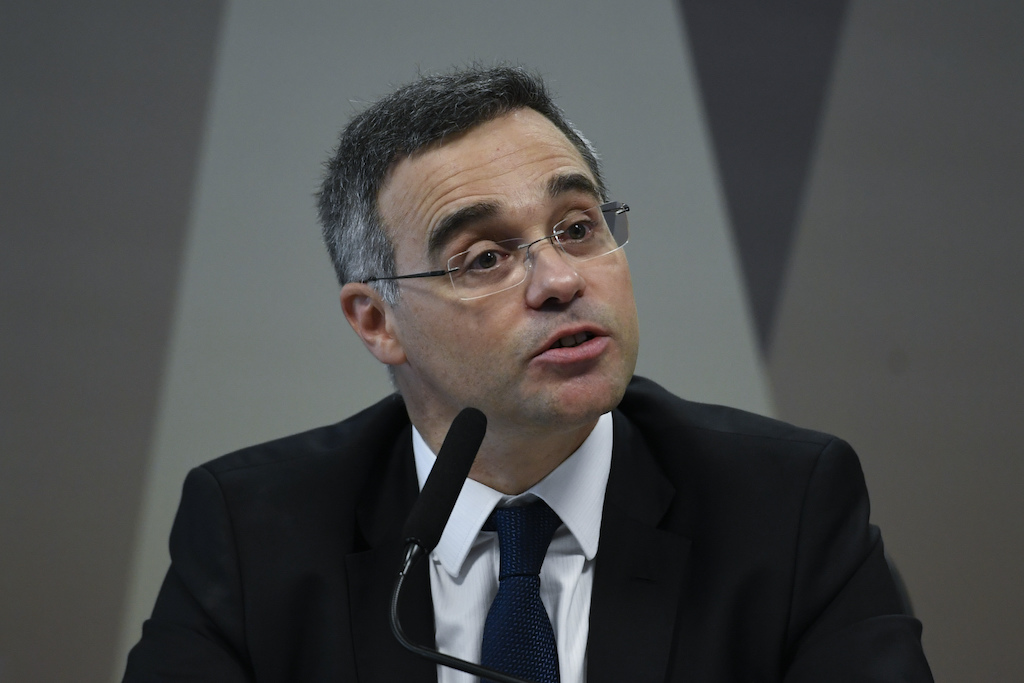 Centrão e governistas avaliam que Senado rejeitará Mendonça