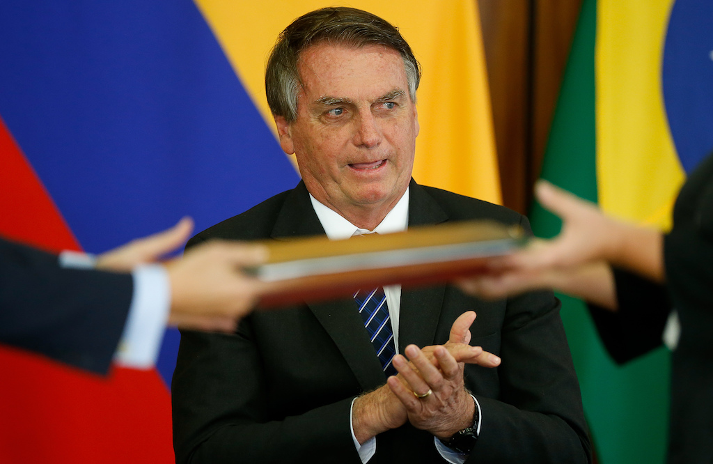 Governo promete sancionar orçamento com desoneração da folha