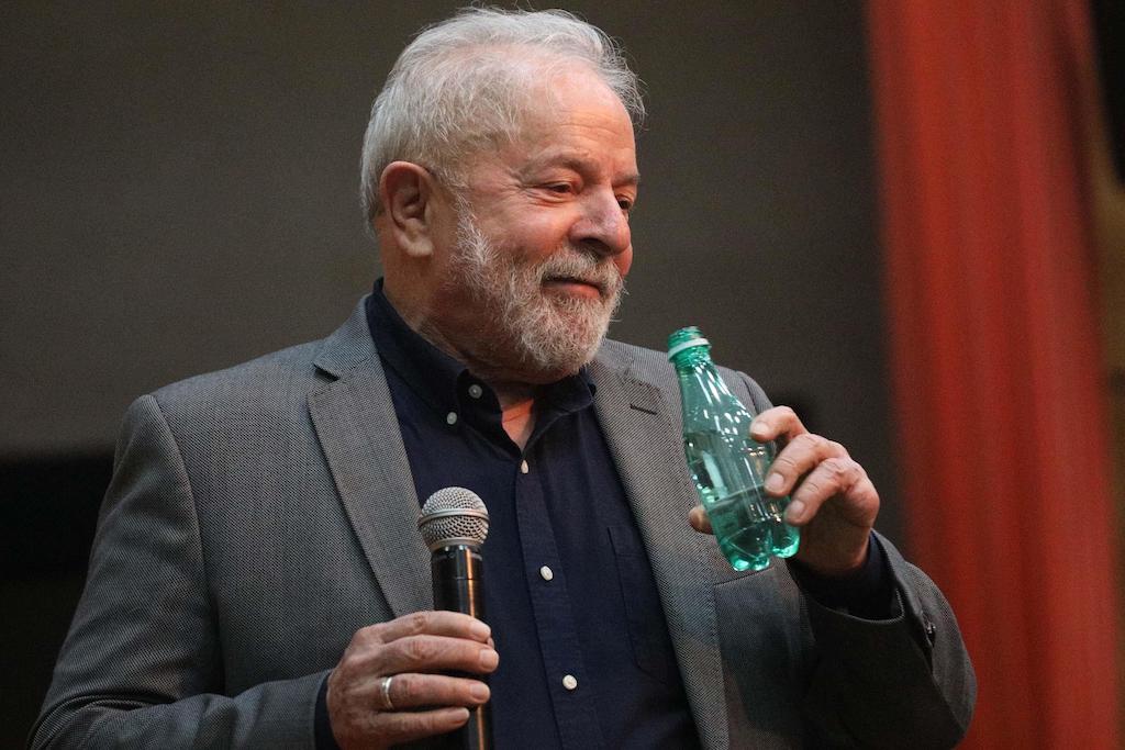 Lula diz não ter pressa para definir quem vai comandar a economia