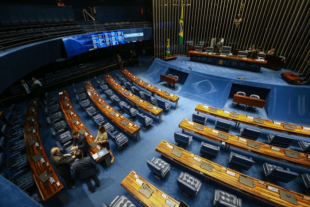 Federação pode ser problema na divisão de cargos no Congresso