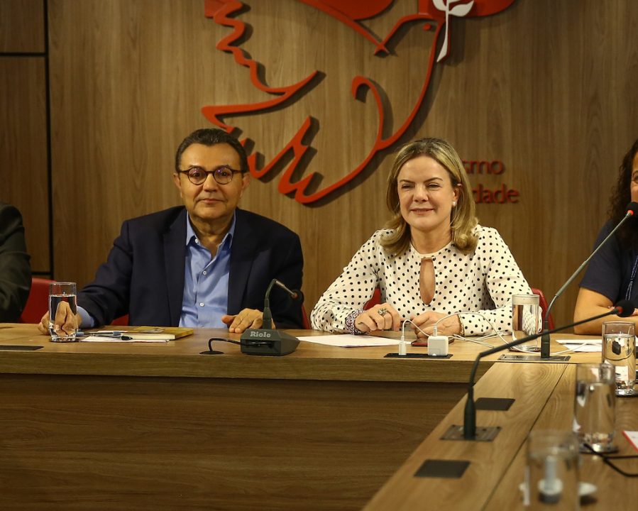 PSB quer incluir mais dois estados na negociação com o PT