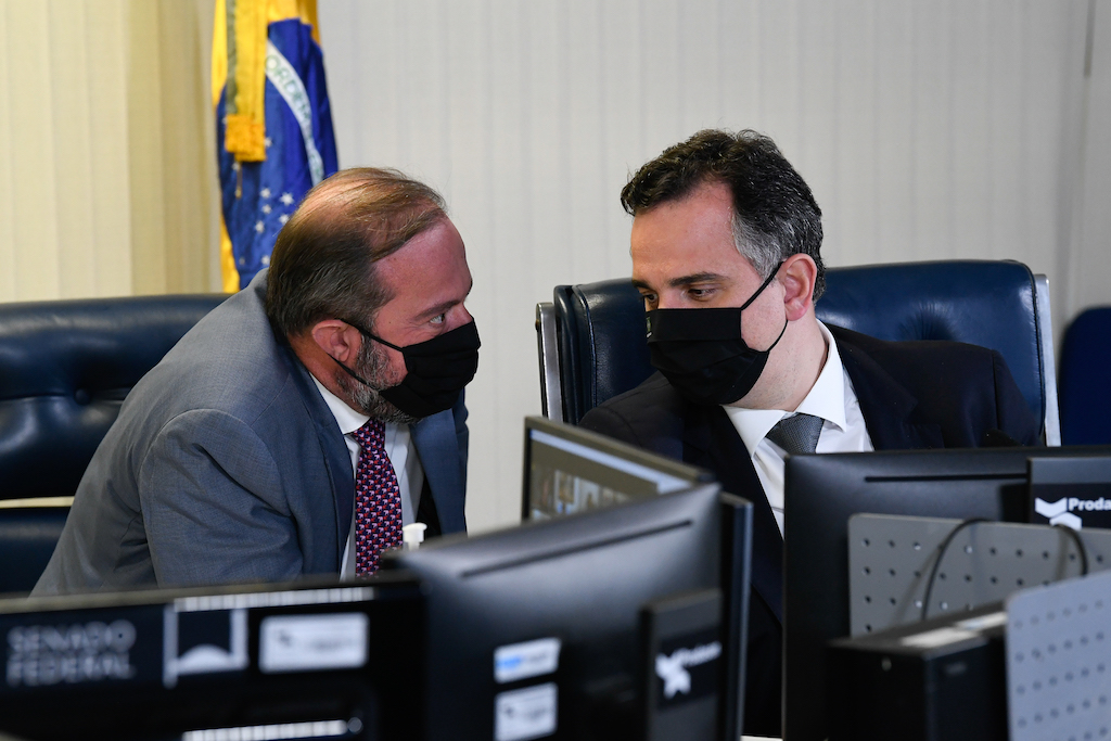 PSD tem data para discutir liderança do governo de Silveira