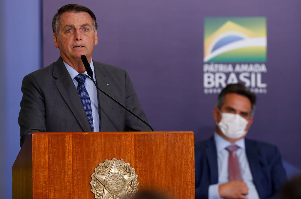 Lideranças avaliam derrubar vetos de Bolsonaro ao Orçamento