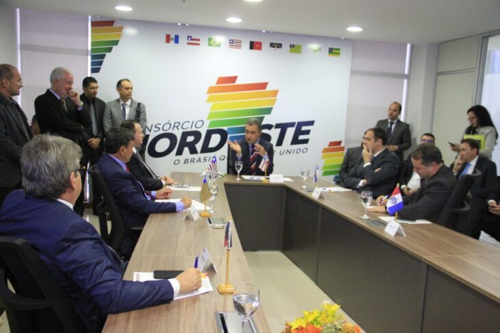 Consórcio do Nordeste e Bahia seguram acordo por respiradores
