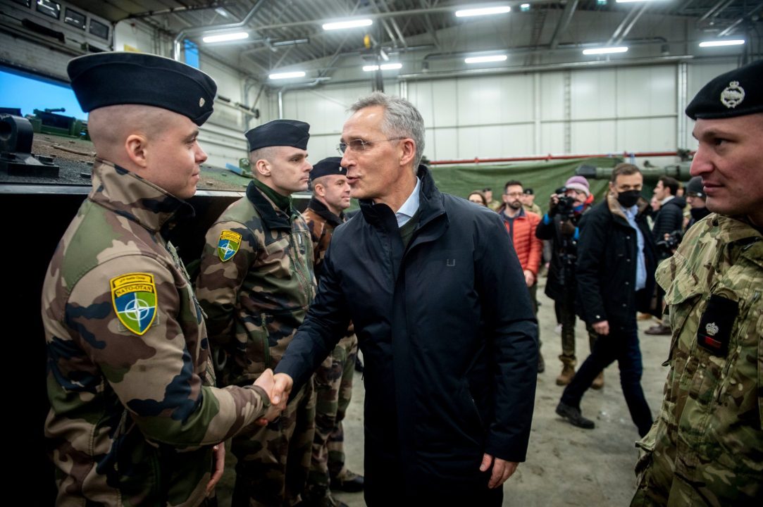 Otan se nega a fechar espaço aéreo ucraniano