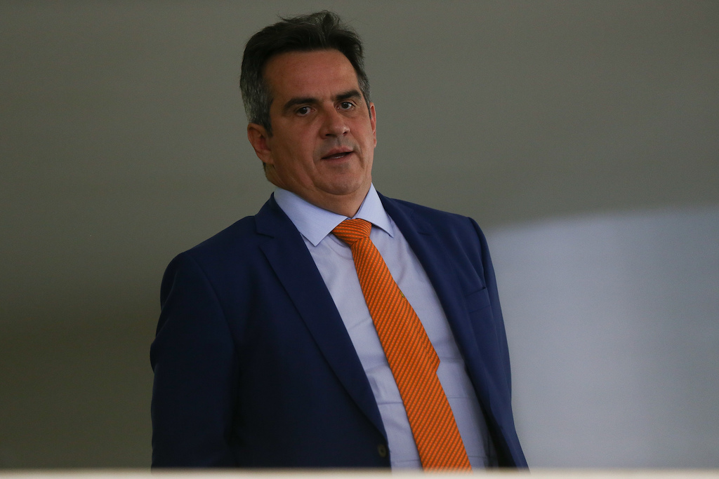 A disputa pela diretoria-geral da Aneel