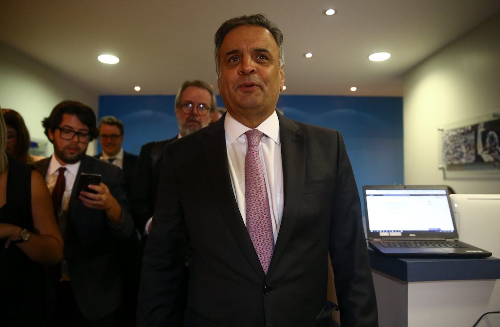 Aécio é absolvido da acusação de corrupção por dinheiro de Joesley