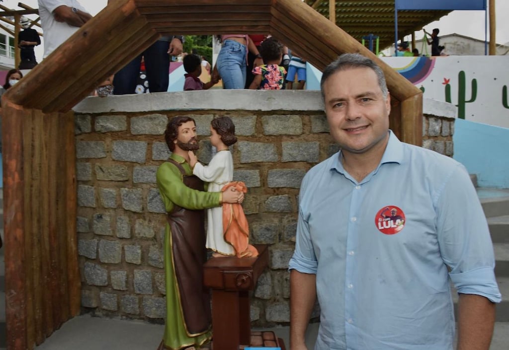 Renan Filho vira fenômeno eleitoral em pesquisa paga de instituto amigo