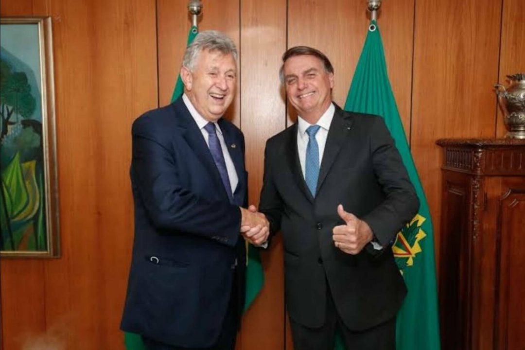 Heinze dá um trabalhão