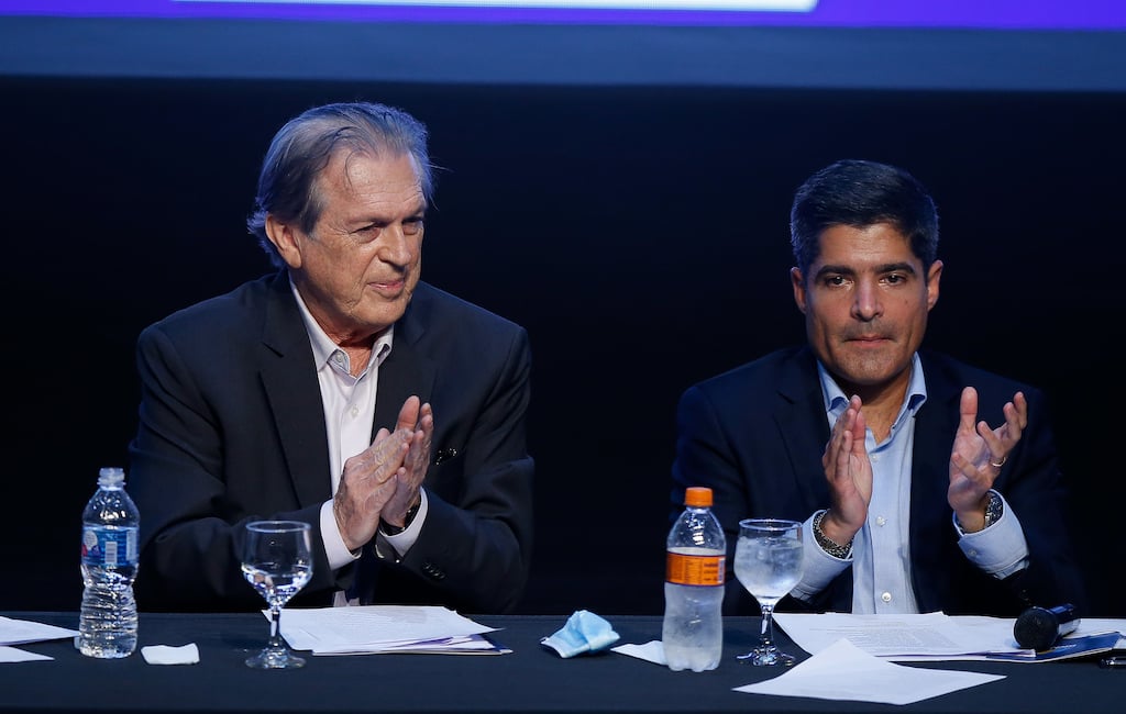 Bivar parte para cima de ACM Neto