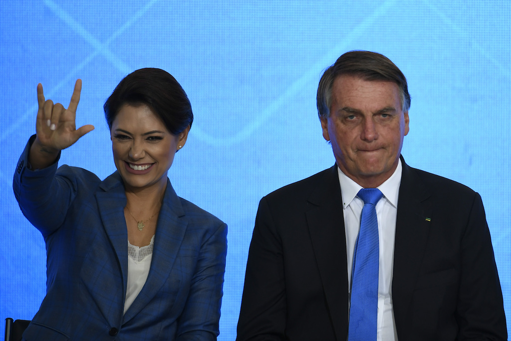 A vacina Michelle Bolsonaro