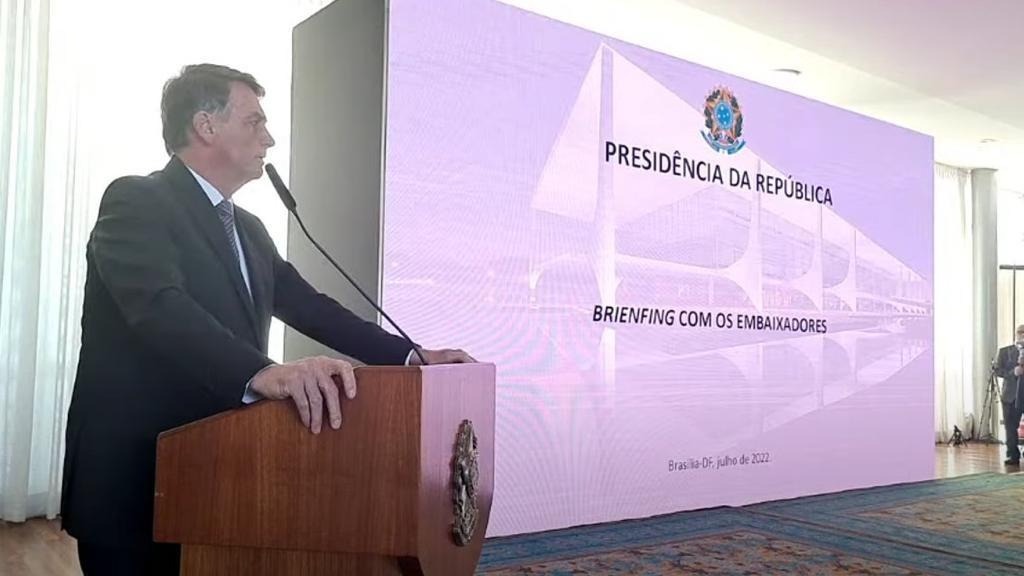 Vergonha alheia para embaixadores