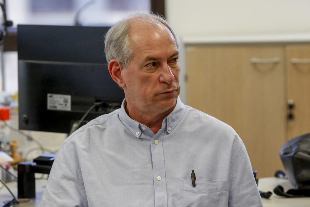 O último gesto por Ciro