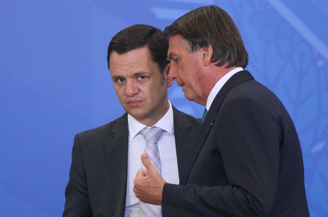 A máquina contra as pesquisas