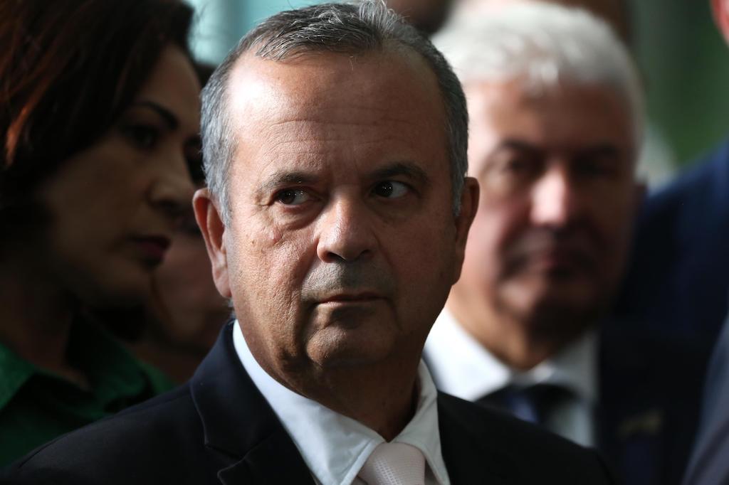 Projeto “impeachment fácil”