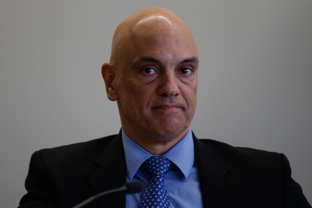O TSE não se ajuda