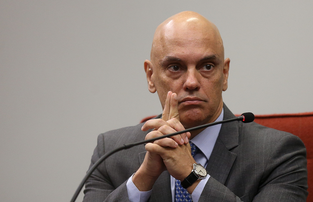 Moraes afasta Ibaneis