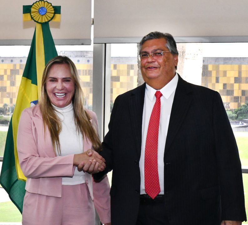 Um batalhão só da Esplanada