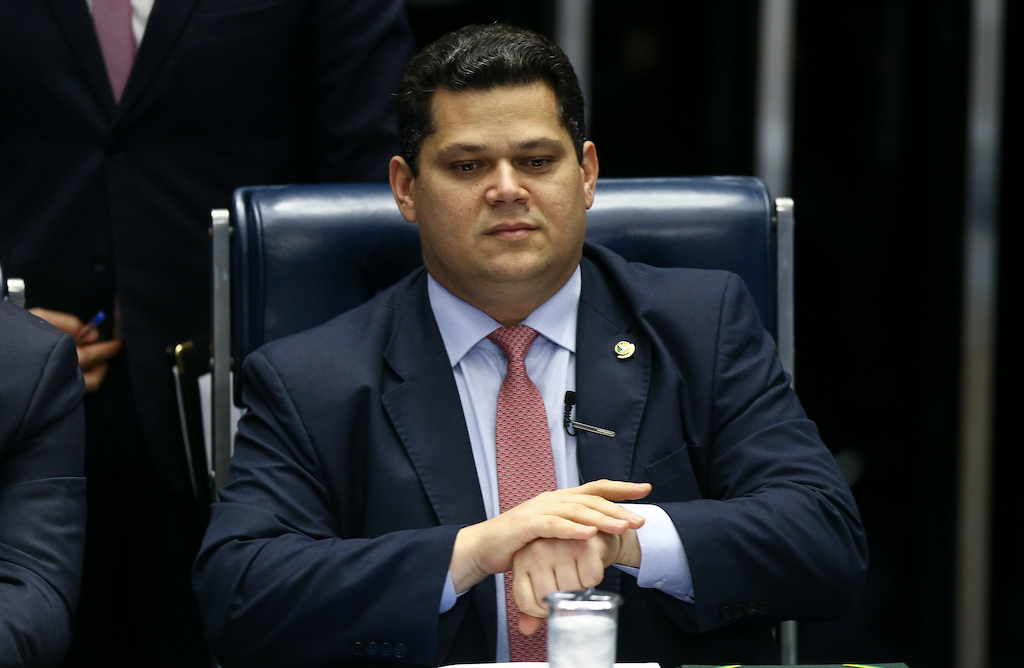 Alcolumbre de partida