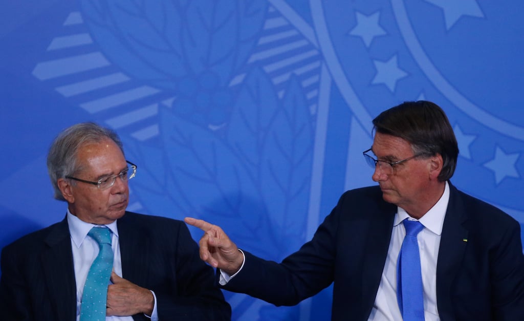 Risco de repetir Paulo Guedes