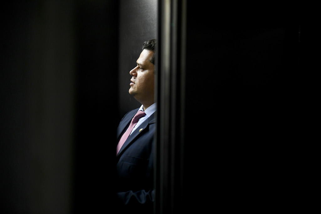 O impopular Alcolumbre
