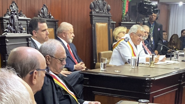 Os elogios militares à Lula
