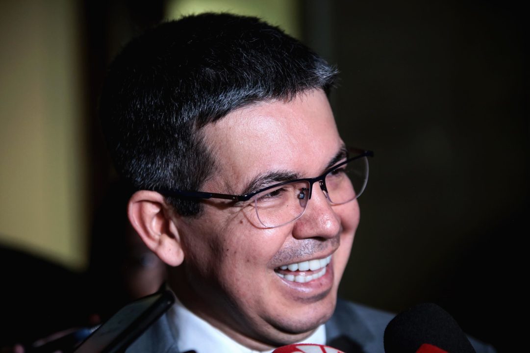 A cambalhota de Randolfe