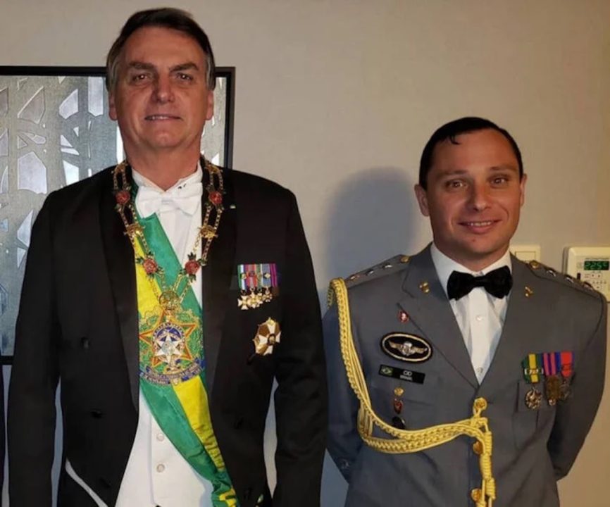 O faz-tudo está preso
