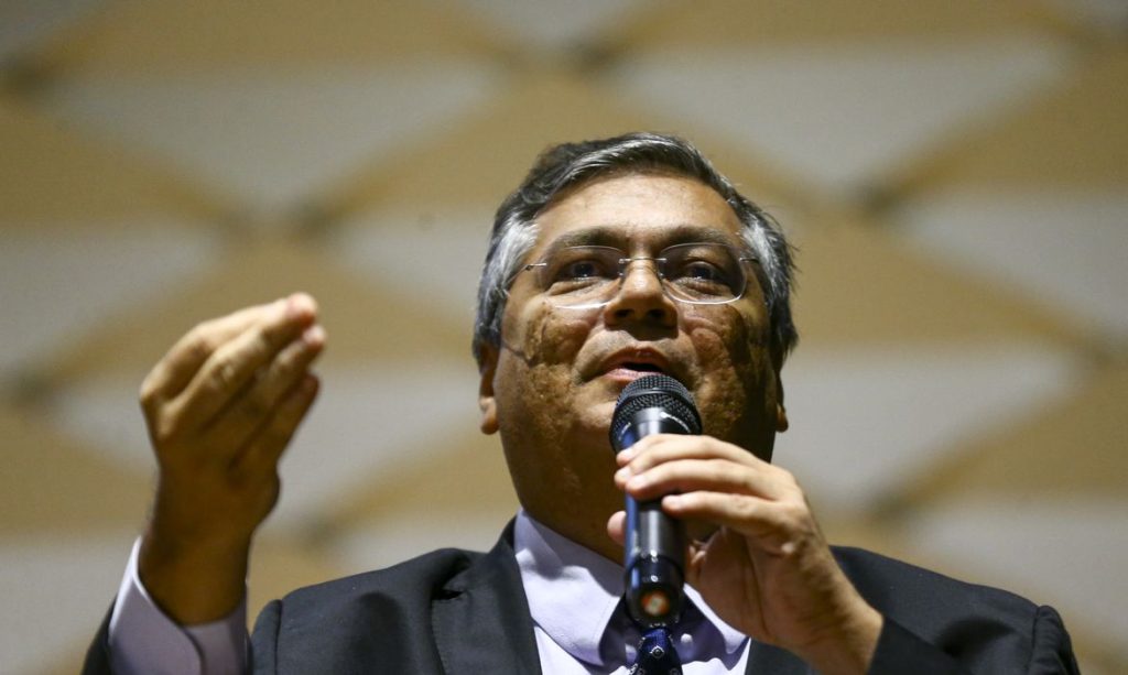 Só depois dos bolsonaristas