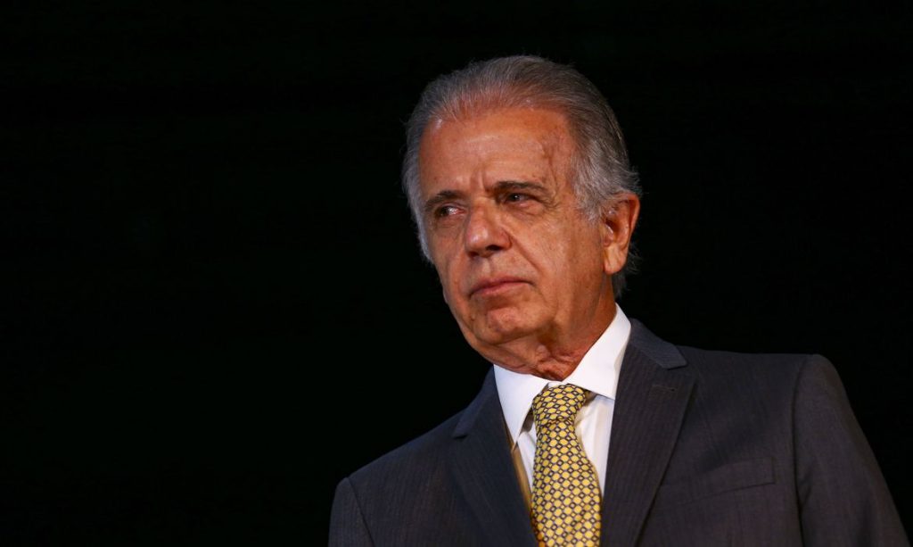 Múcio x bancada do PT