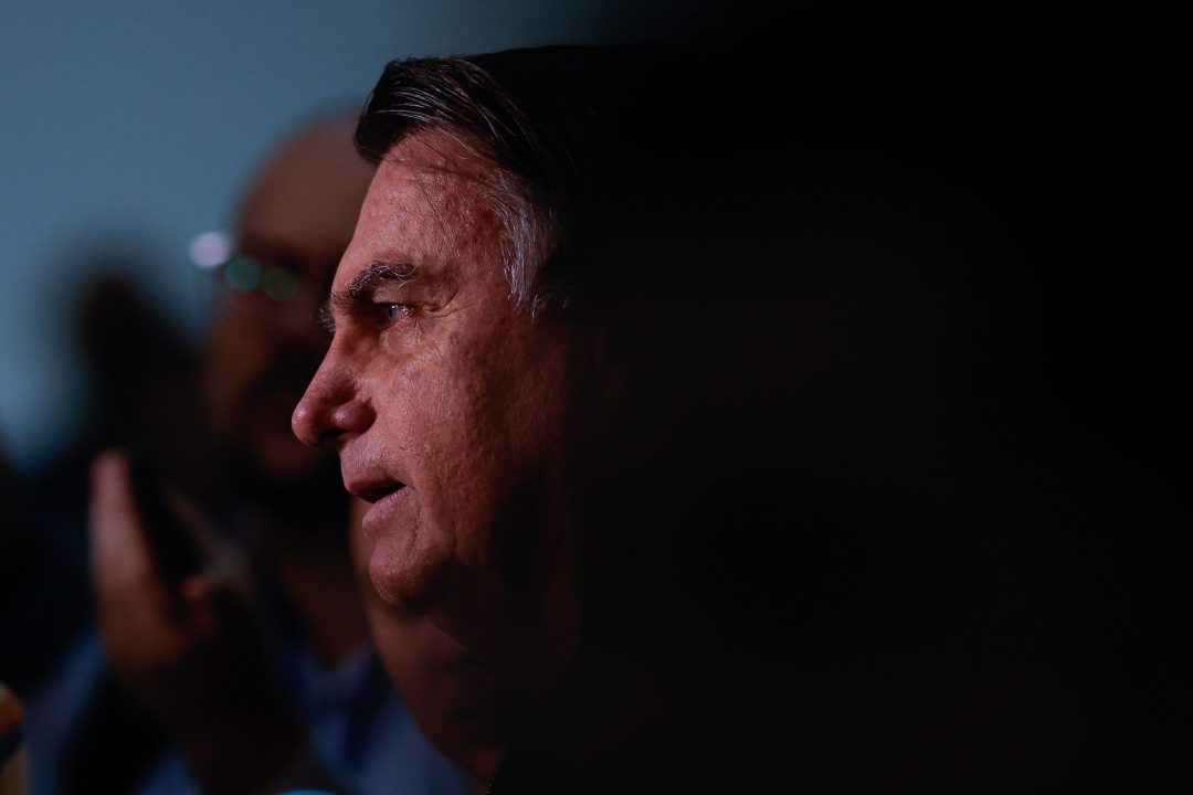 Bolsonaro terá de mudar