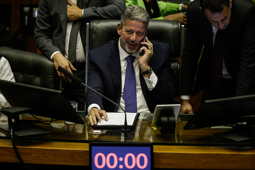 Por enquanto, nada dos donos