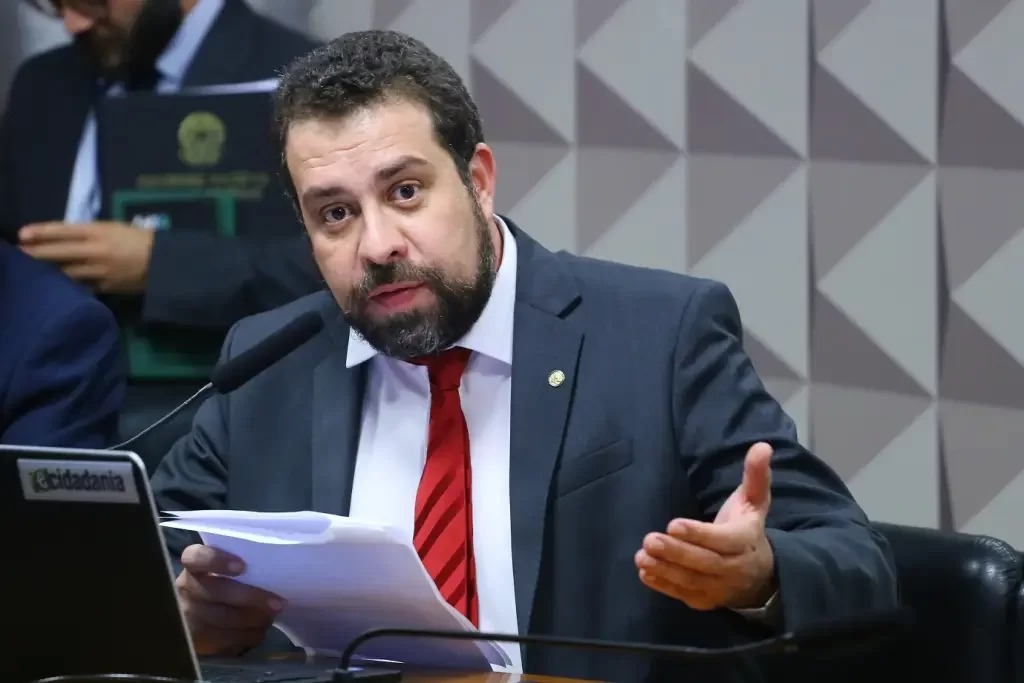 Faltou um ministério