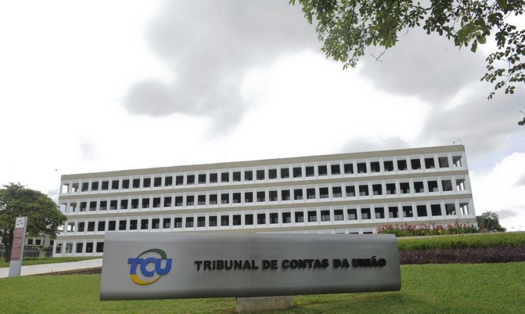 Deixa eu fiscalizar isso aí