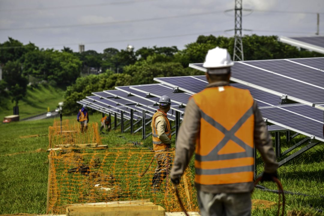A polêmica do subsídio à energia solar avança na Câmara
