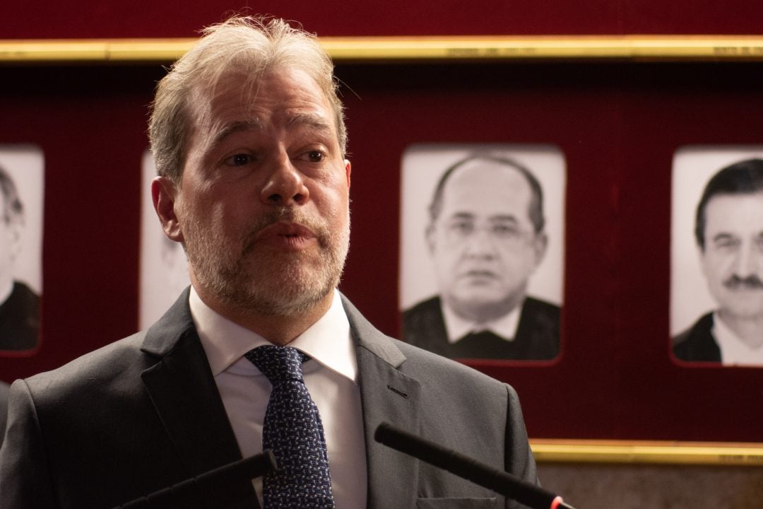 Toffoli reabilita o opositor